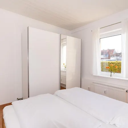 Moewenstr 5 Whg 8 * Grömitz